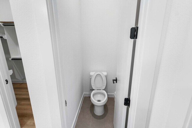 Building Photo - 6740 Peerless St