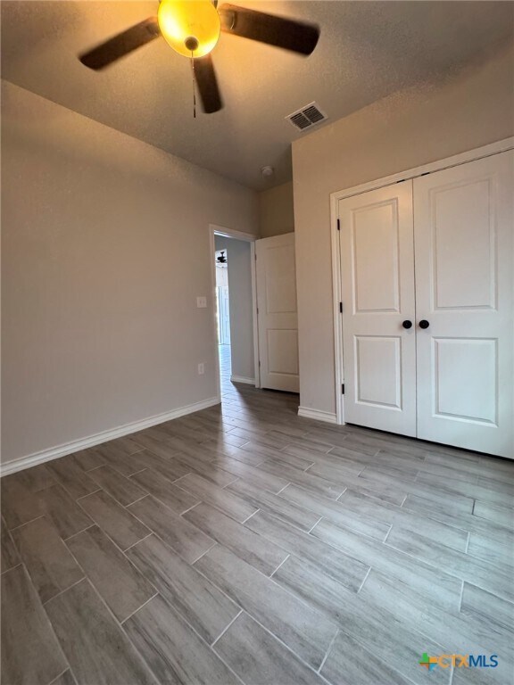 Building Photo - 2410 Golf Dr