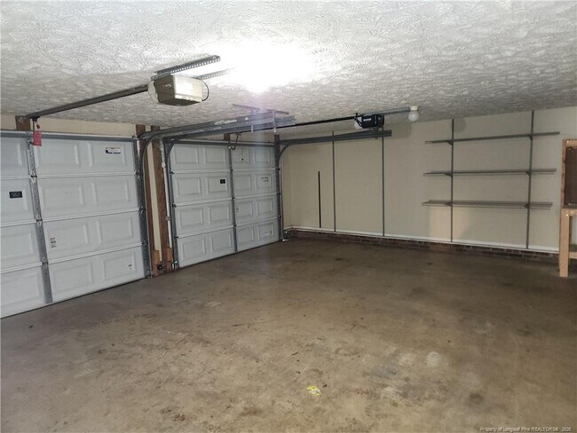 Building Photo - 7720 Redwood Ave