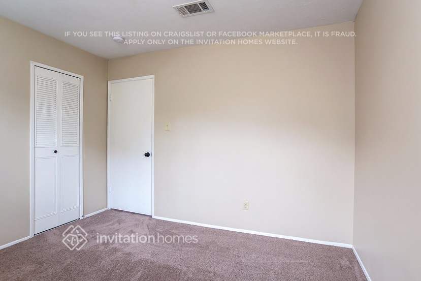 Building Photo - 3827 Cypressdale Dr