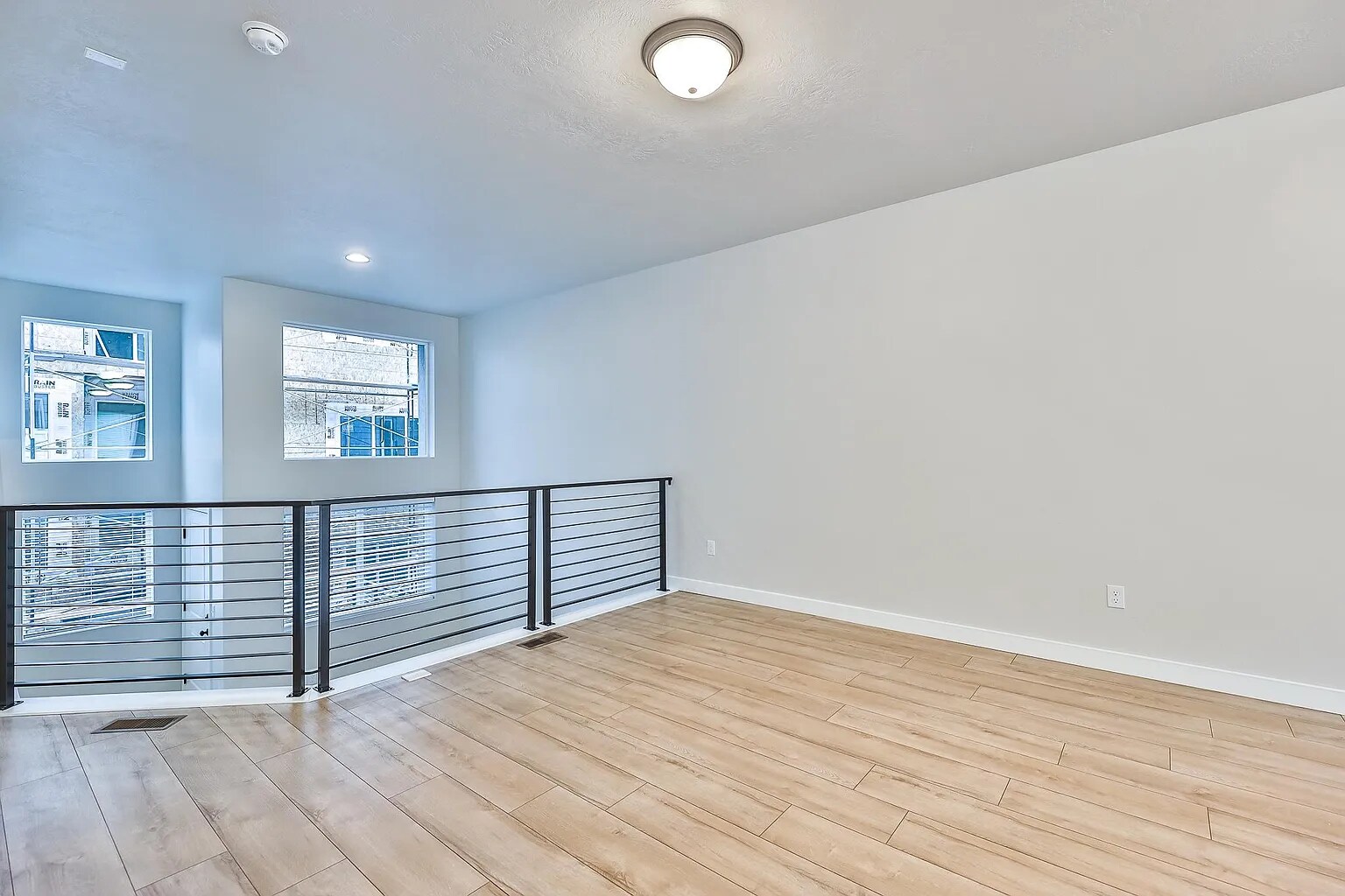 Building Photo - 15051 S Halter Way