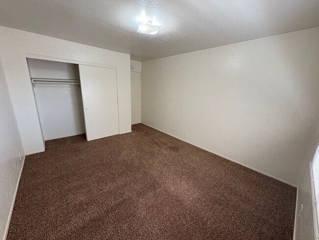Building Photo - 3 Bedroom Home located in Westgate Neighbo...