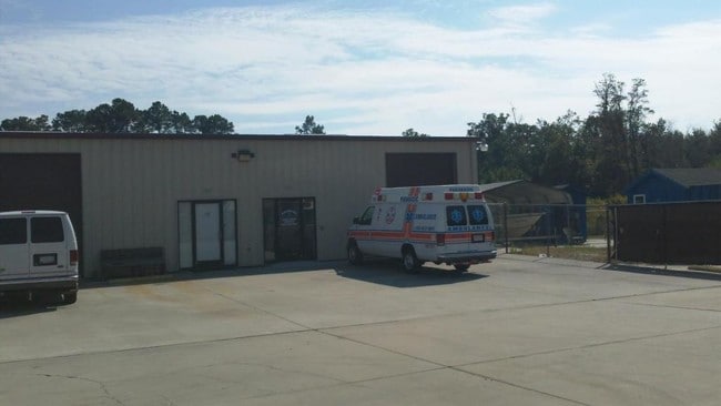 Building Photo - 1560 a hwy 9 longs