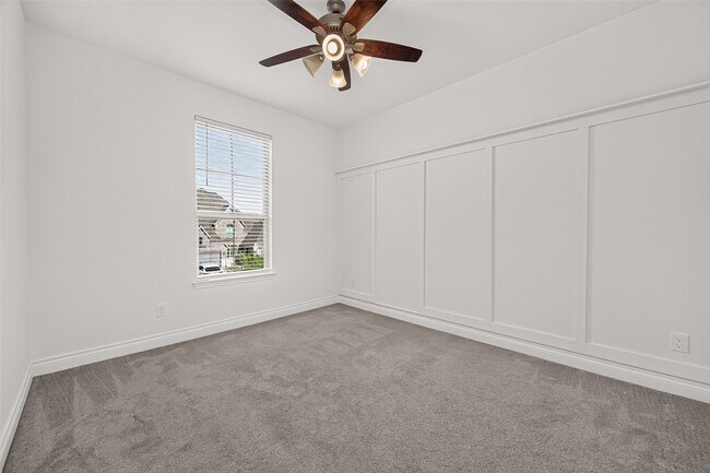 Building Photo - 25109 Pinebrook Grove Ln