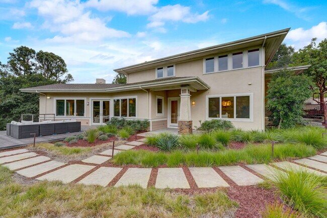 Building Photo - 140 Emerald Estates Ct