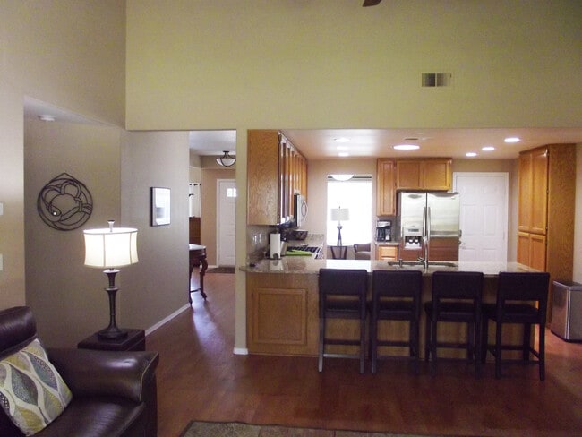 Building Photo - NIce Home