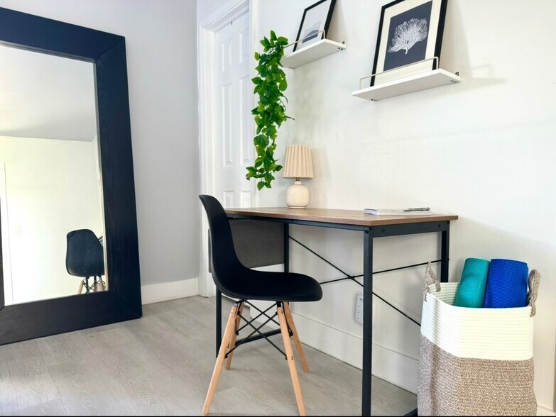 Building Photo - 941 SW 29th St