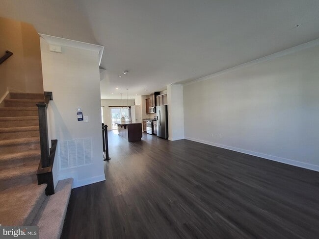 Building Photo - 430 Paperbark Sq