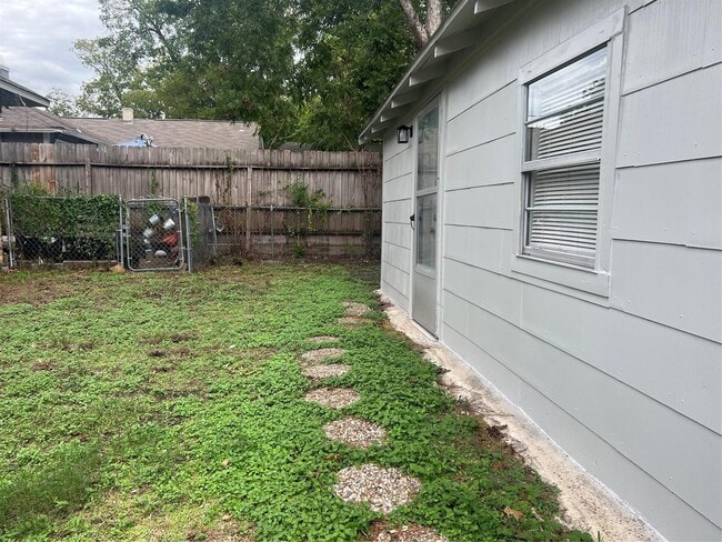 Building Photo - 4110 Michaux St
