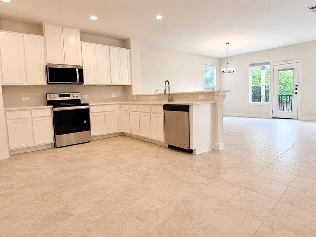 Building Photo - 2101 Split Diamond Way