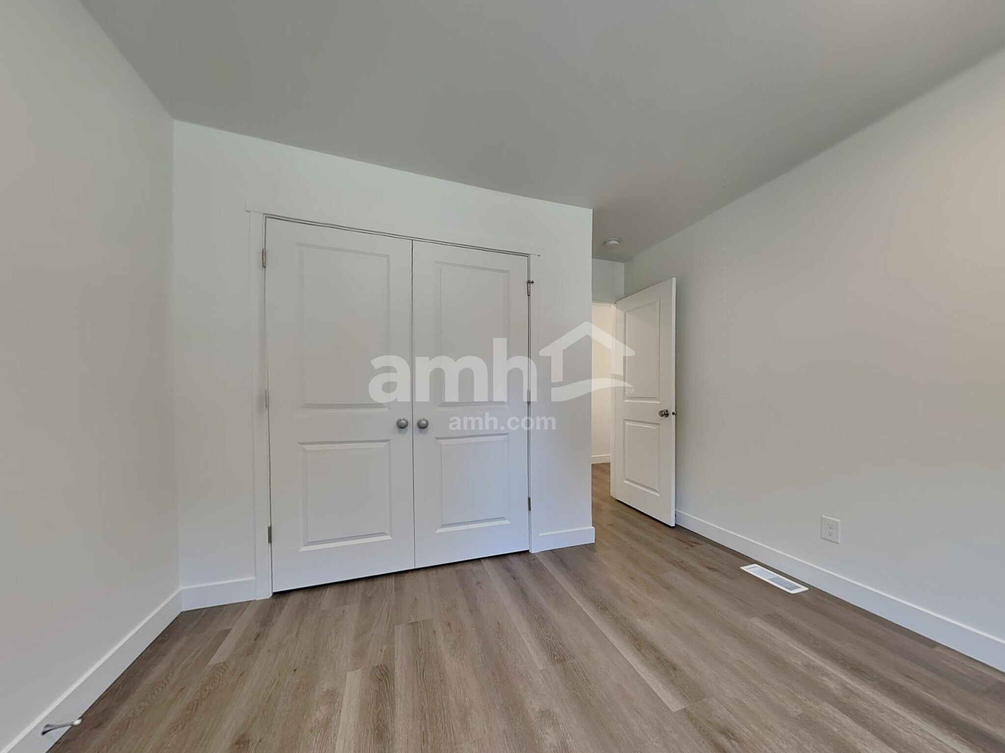 Building Photo - 7705 Brenden St SW