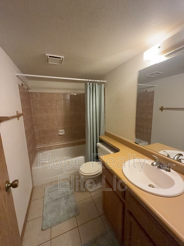 Building Photo - 4537 Lamplighter Cir