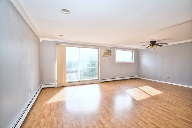 Building Photo - 9445 Kenton Ave