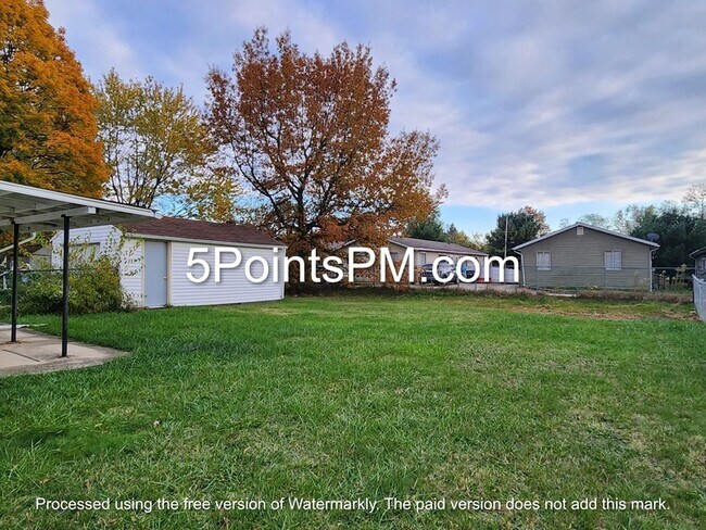 Building Photo - 1032 Andrew St