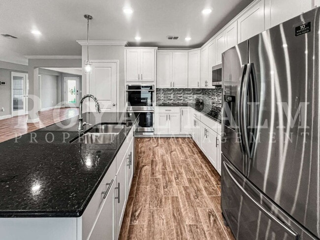 Building Photo - 25 Orlando Blvd