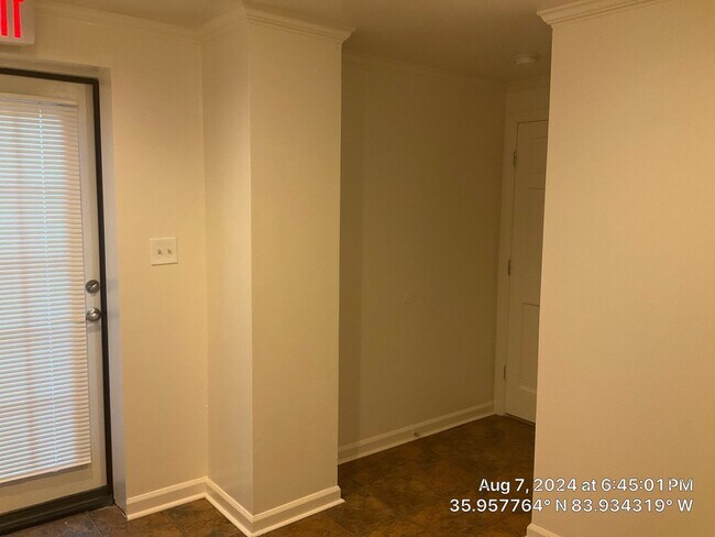 Building Photo - 1716 Clinch Ave