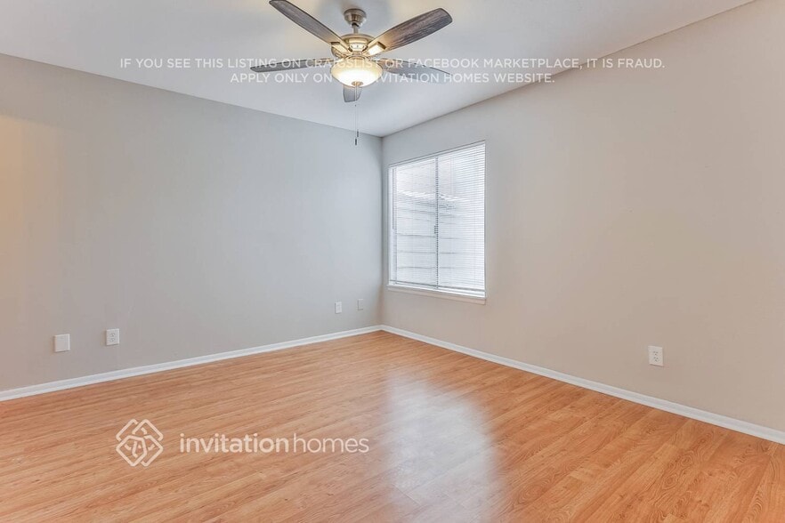 Building Photo - 464 N Orlando Cir