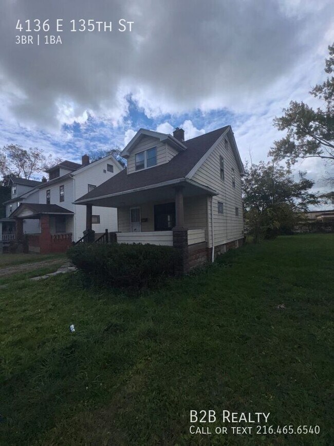 Building Photo - 4136 E 135th St