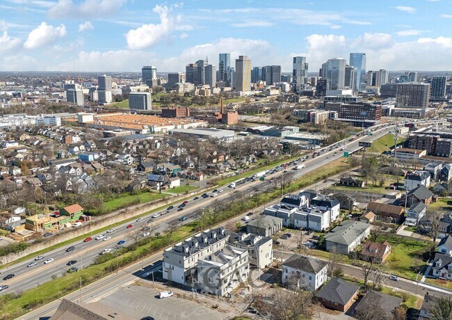 Building Photo - 1019 12th Ave N