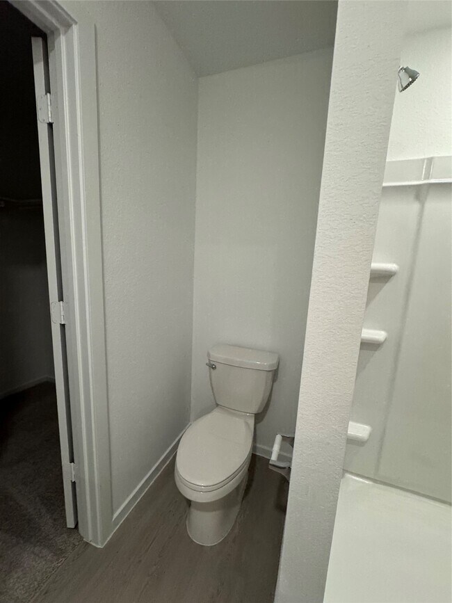 Building Photo - 28734 Bottom Grass Trl