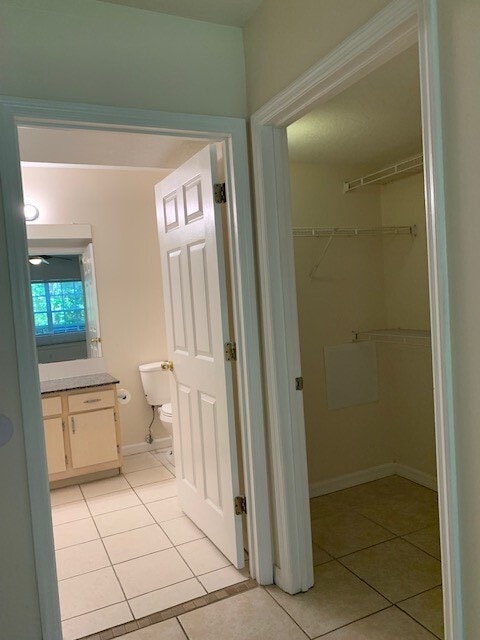 En Suite Bathroom - 738 Crest Pines Dr
