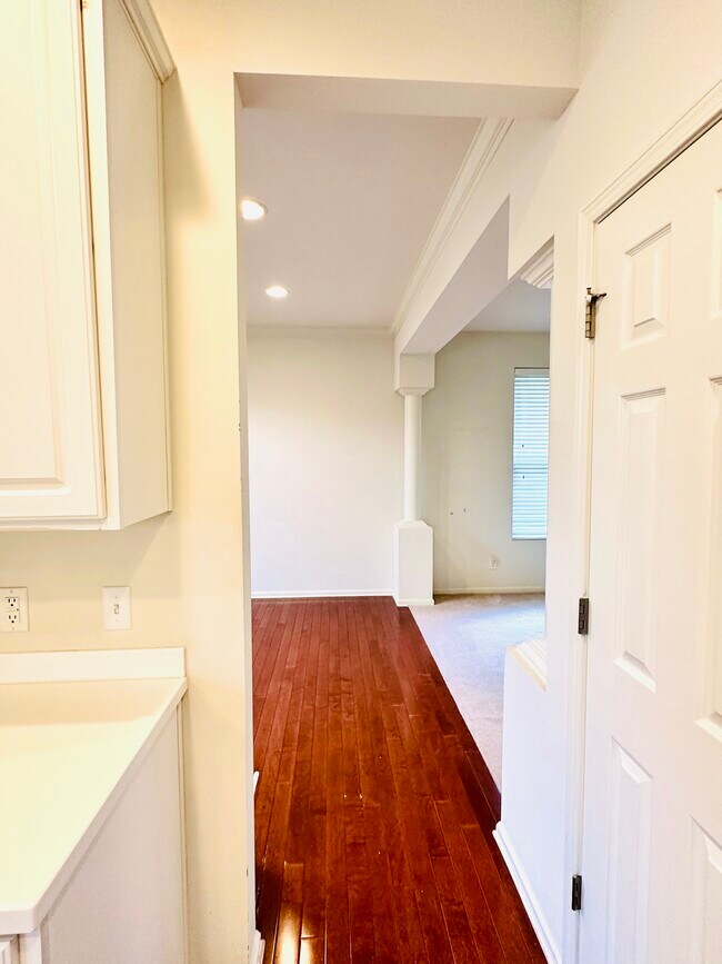 Building Photo - 16207 S St