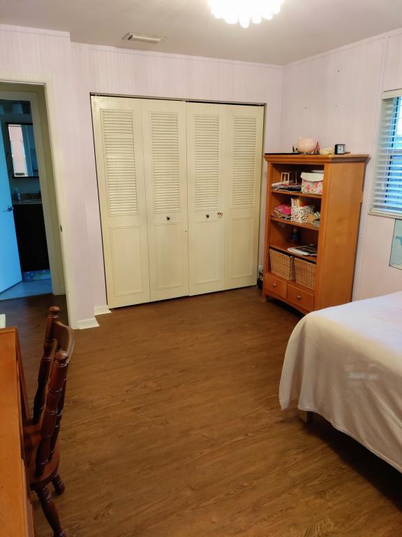 Building Photo - 4 Blaine Ct