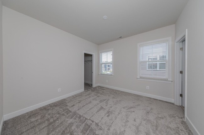 Building Photo - 9141 Daydreamer Ct