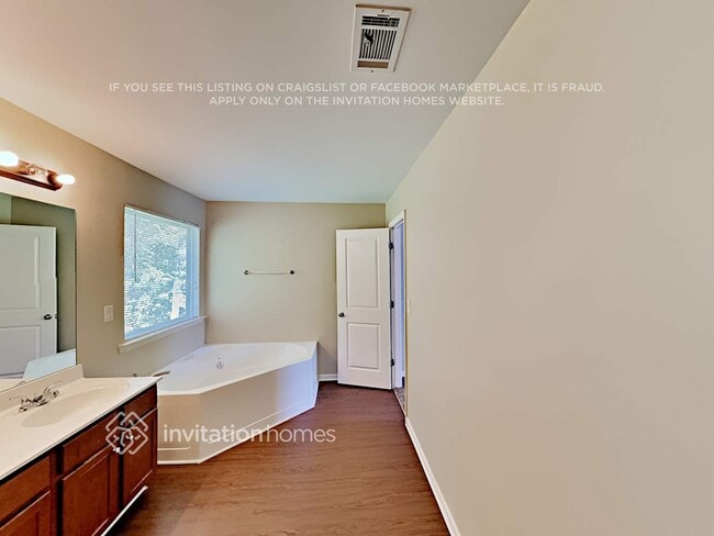Building Photo - 4260 Henry Ridge Ct