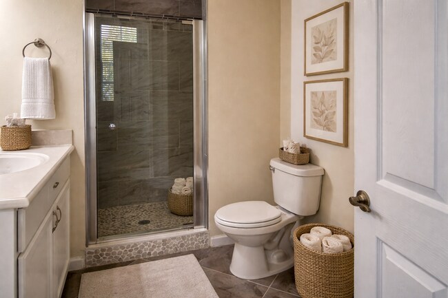 Building Photo - Gorgeous  3/2 Condo with Garage  for Rent in Exclusive Baldwin Park.