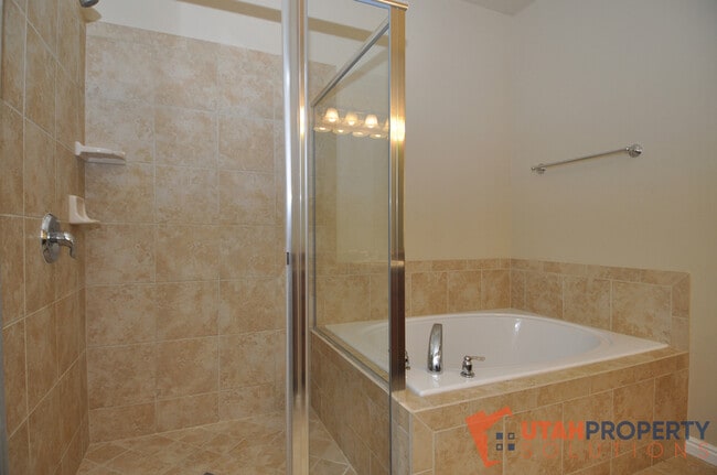 Building Photo - 3174 Bald Mountain Dr