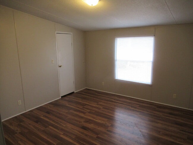 Building Photo - Move-In Ready 4-Bedroom Home on a Private Lot Just North of Lincolnton!