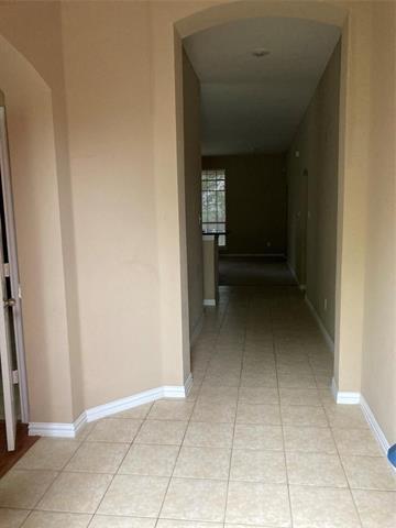 Building Photo - 2236 Crestridge Dr