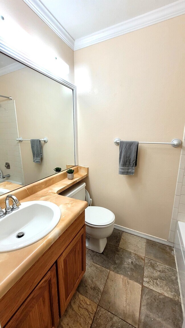 Building Photo - 6526 Charter Dr