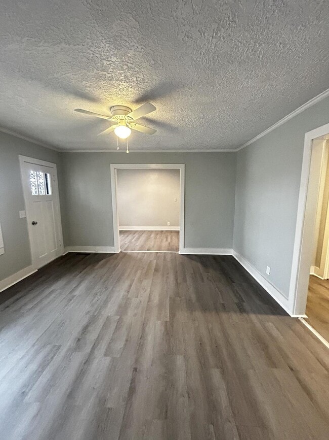 Building Photo - 447 McGill St