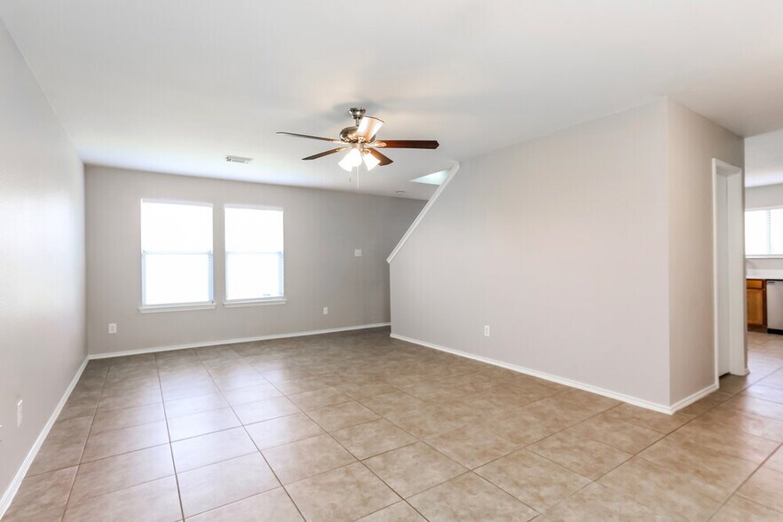 Building Photo - 7219 Rising Brook Dr