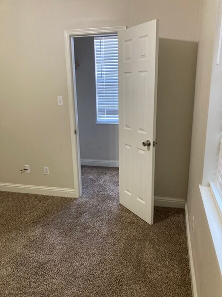 Bedroom - 138 Briarwood Ct