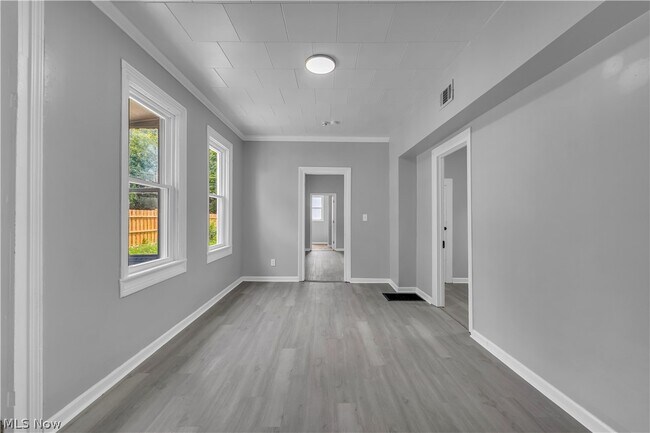 Building Photo - 3735 Marvin Ave