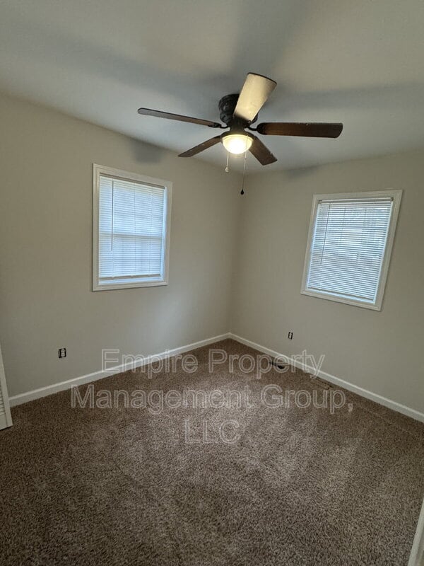 Building Photo - 103 Yorkshire Dr