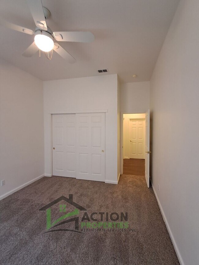 Building Photo - 7197 Marblethorpe Dr