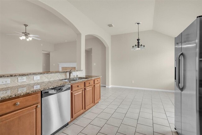 Building Photo - 24615 Tribeca Ln
