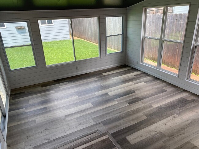 Building Photo - Newly Renovated Home with 2 Car garage in ...
