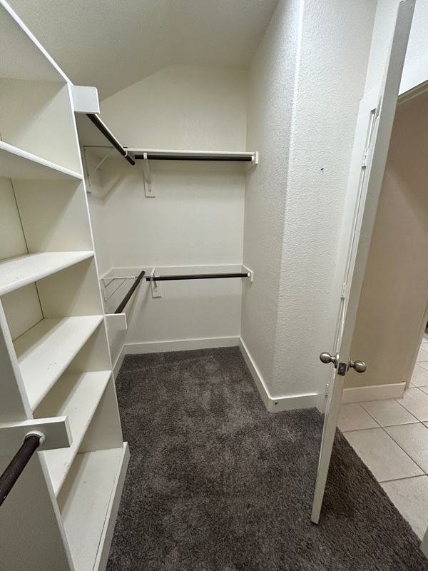 Building Photo - 1013 Larch Ln