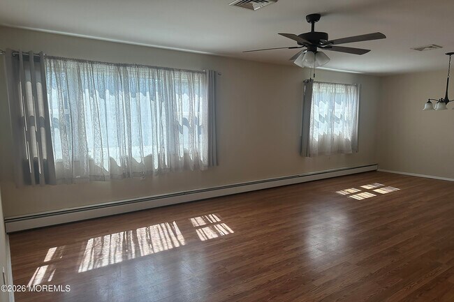 Building Photo - 182 Bonaire Dr
