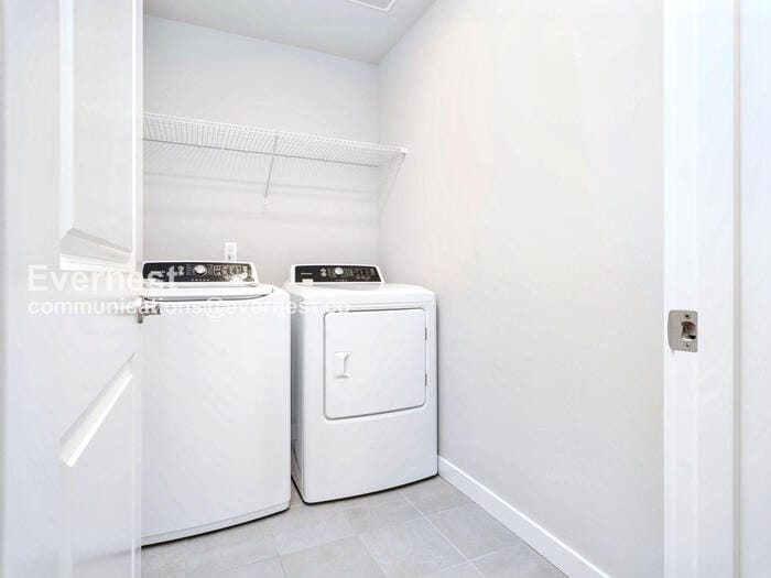 Building Photo - 1621 Seattle Hill Rd