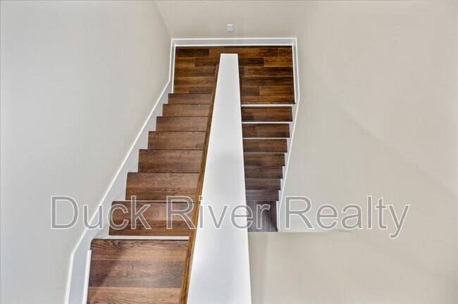 Building Photo - 119 Westover Dr