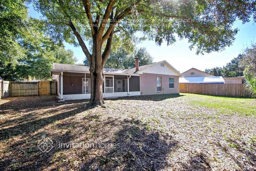 Building Photo - 1752 W Cheryl Dr
