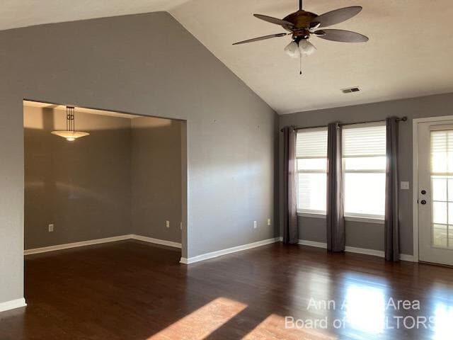 Building Photo - 1551 Oakfield Dr