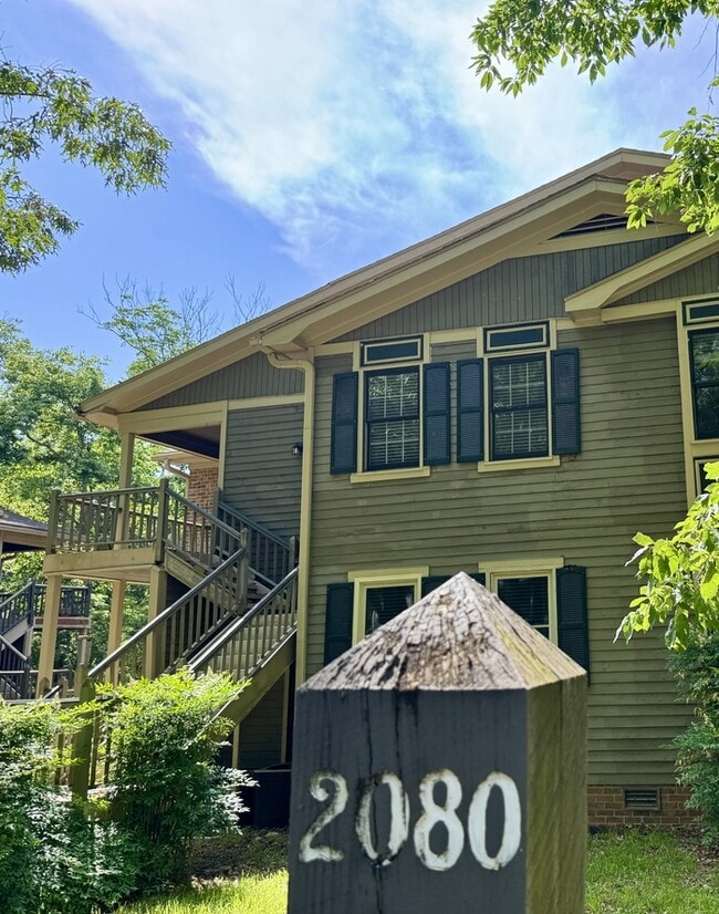 Primary Photo - 2080 Woodlawn Dr SW
