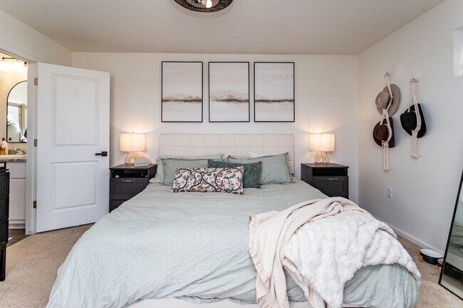 Building Photo - Stylish Three-Level Home in Banning Lewis Ranch!!